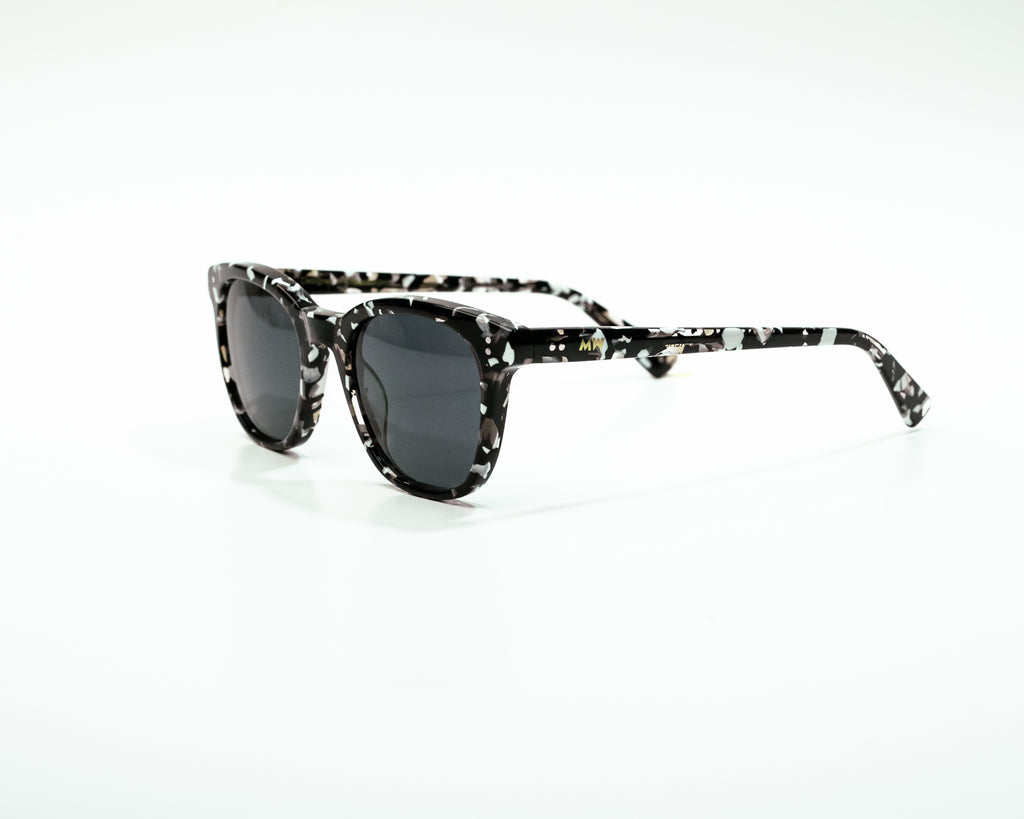 AUDRY  BLACK AND WHITE