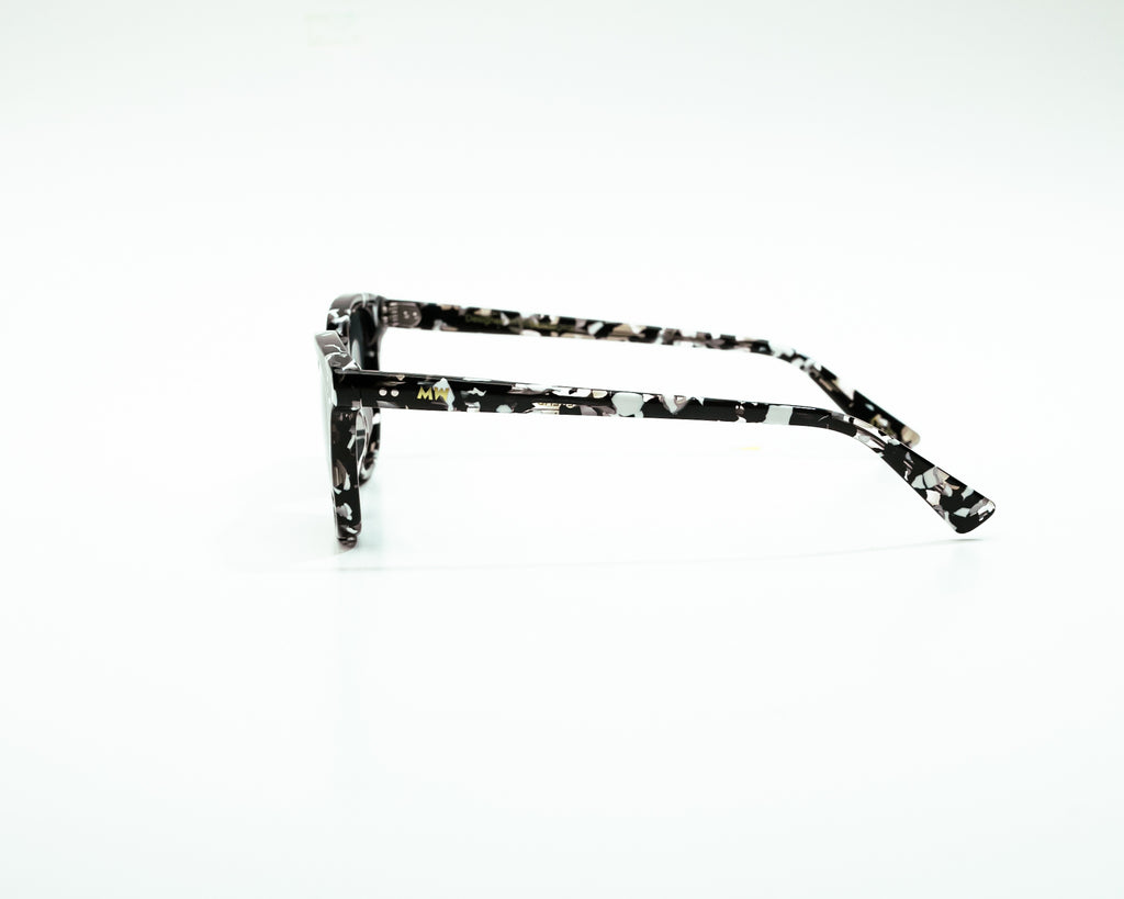 AUDRY  BLACK AND WHITE