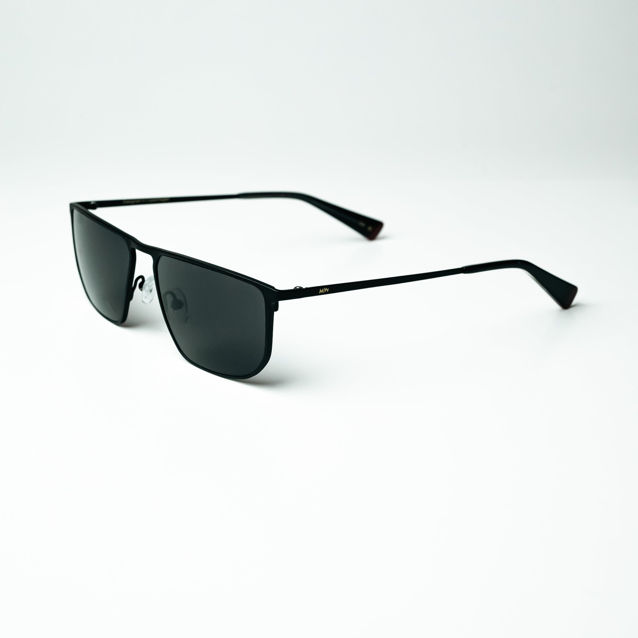 C1 ARDEN BLACK